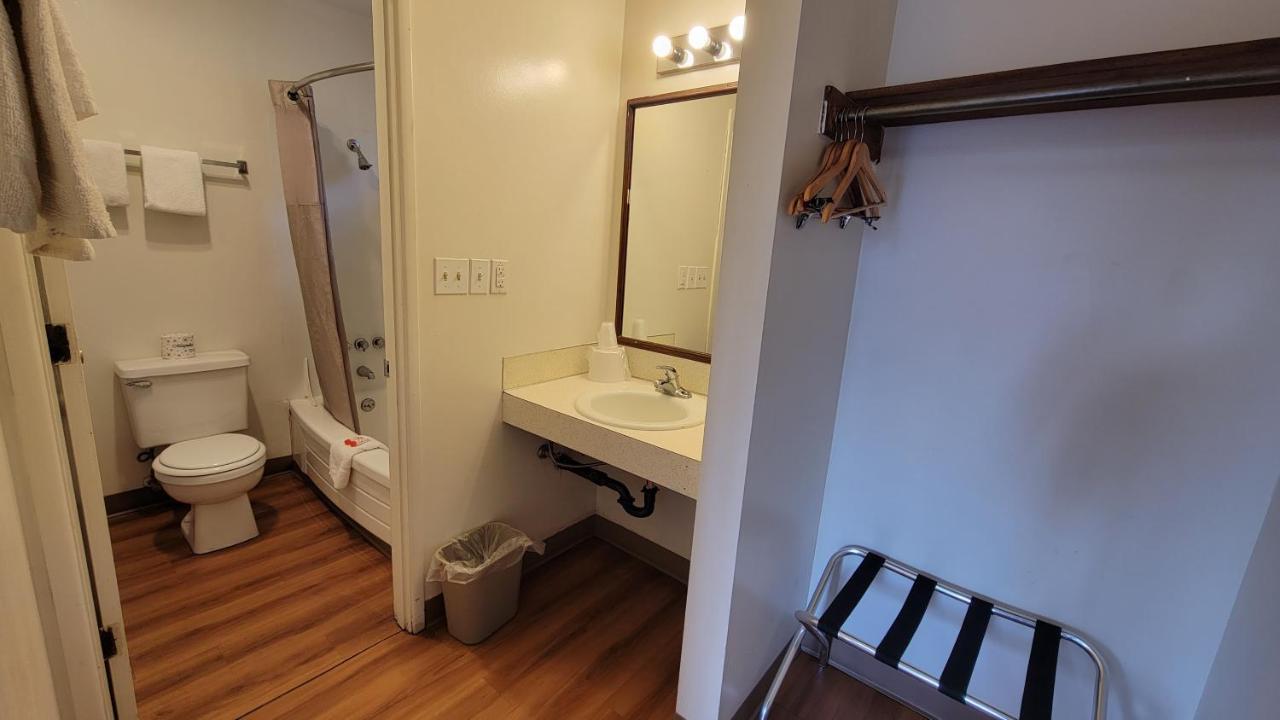 Kalama Hotel Extérieur photo